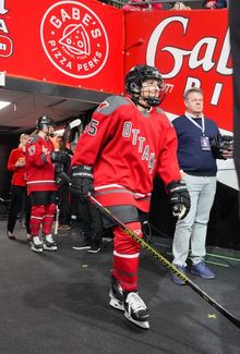 Savannah Harmon (PWHL Ottawa) walking out onto the ice from the hallway