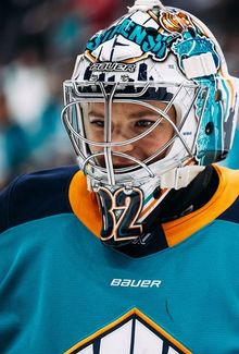 Close-up of Kayle Osborne in her home New York Sirens gear.
